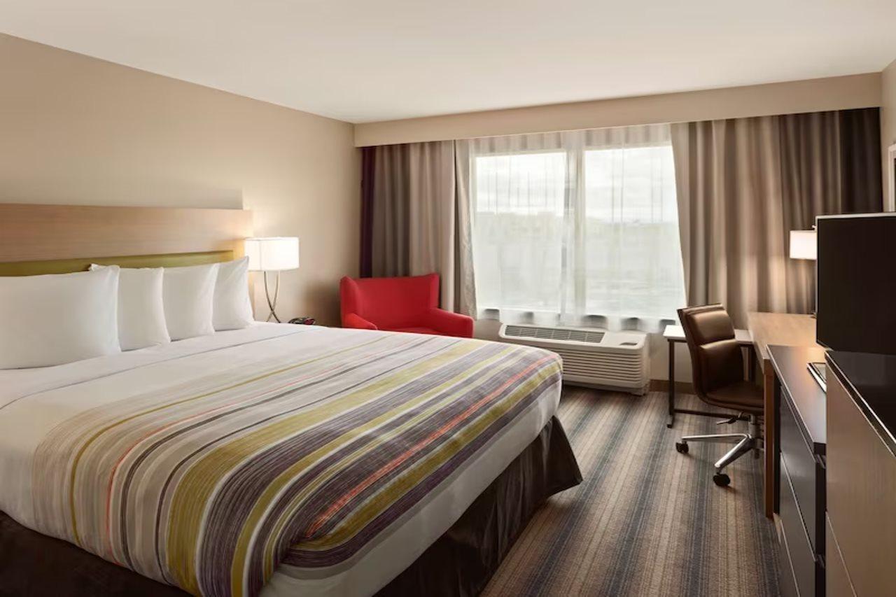 Hotel Country & By Radisson, Bozeman, Mt 3*